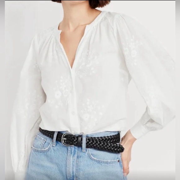 Old Navy Tops - Old Navy White Button-Down. Beautiful Embroidered Peasant Blouse
